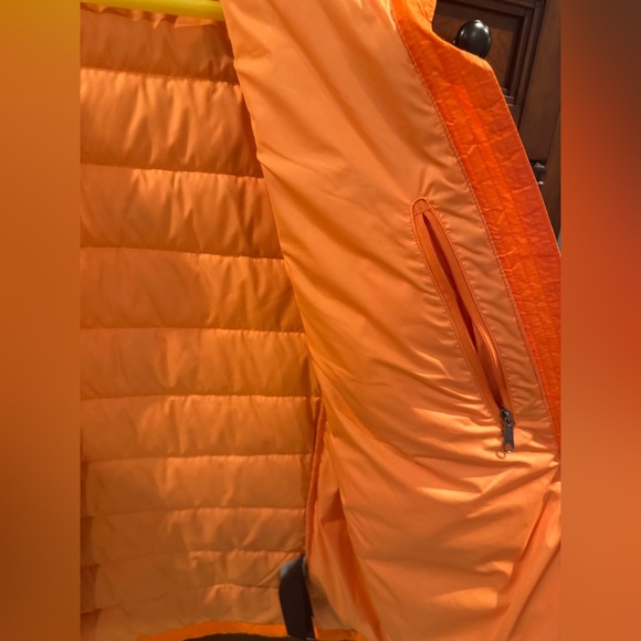 Marmot Puffer Jacket - Picture 6 of 11